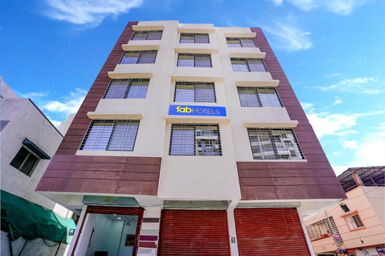 Fabhotel Crystal Inn - Nr Suvarndeep Chowk Pimpri-Chinchwad Exterior photo